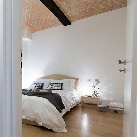 Emilia Suite โมดินา ภายนอก รูปภาพ