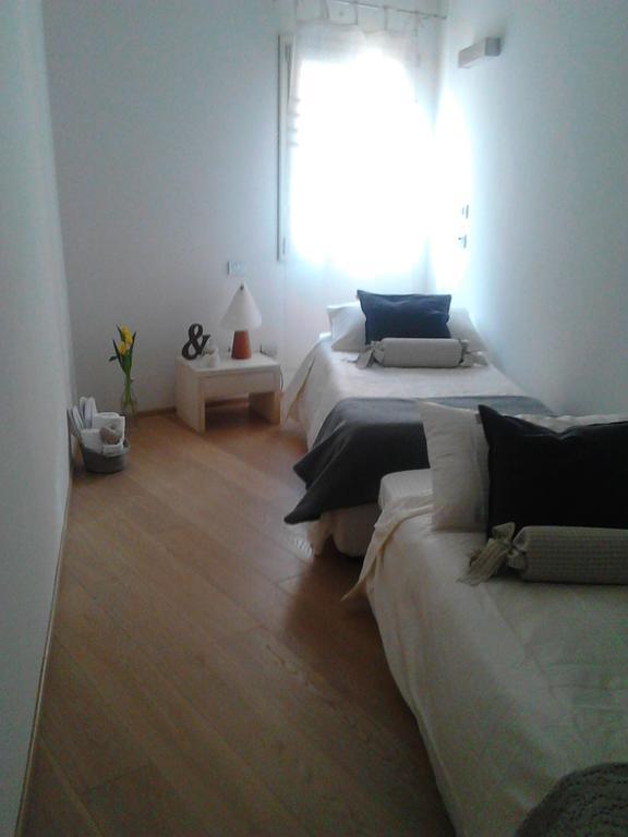 Emilia Suite โมดินา ห้อง รูปภาพ