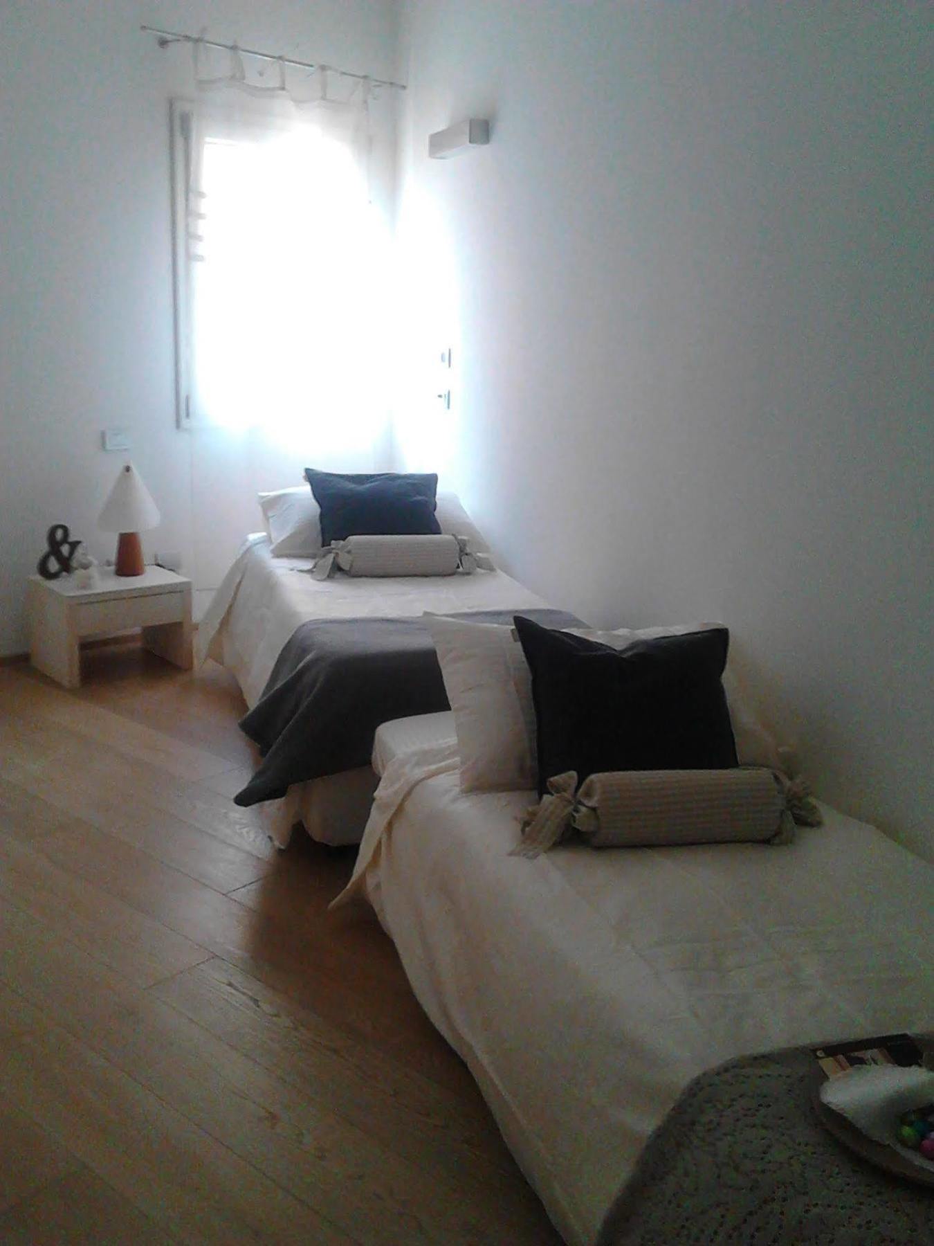 Emilia Suite โมดินา ภายนอก รูปภาพ